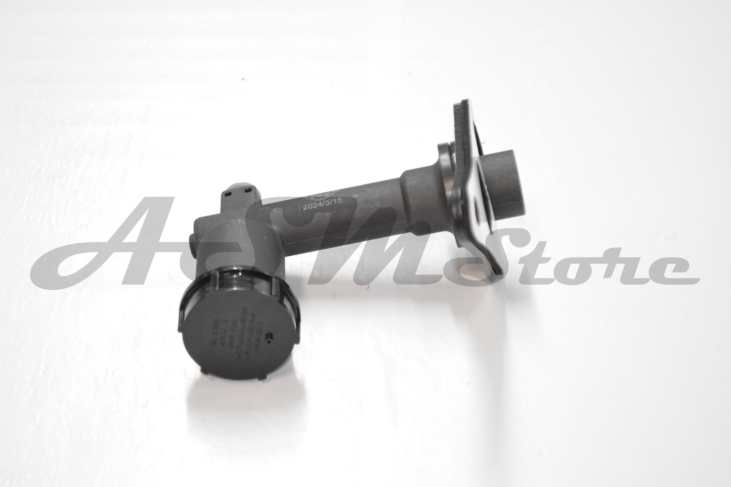 BOMBA PRINCIPAL CLUTCH JEEP CHEROKEE LIBERTY 02/07